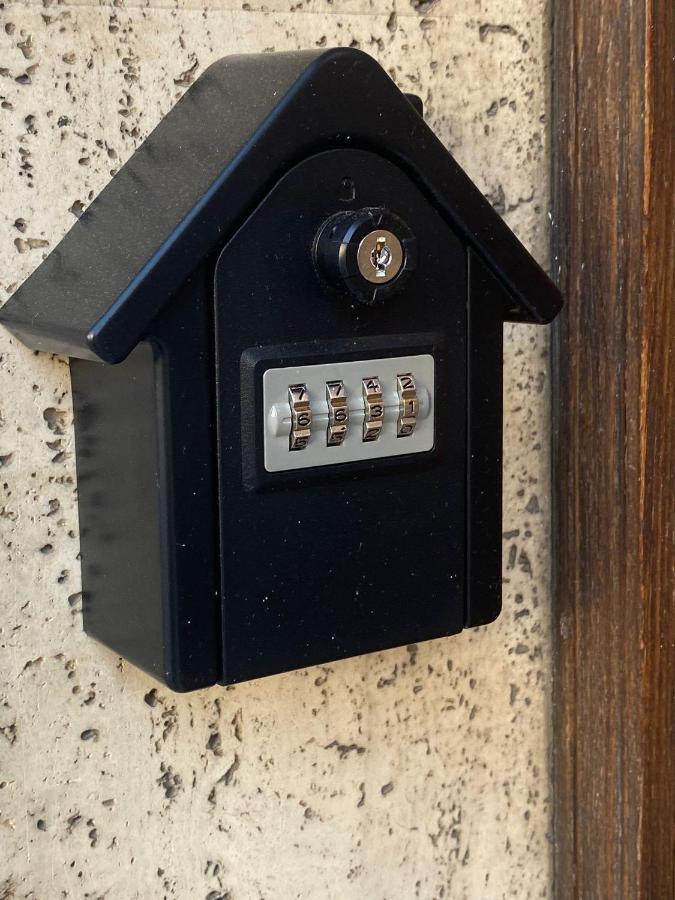 Casa Celeste, Bilocale Nel Pieno Centro Di Alassio Exteriör bild